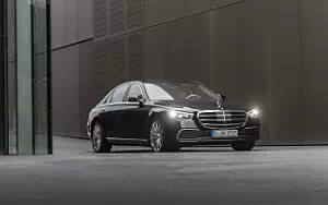   Mercedes-Benz S 500 4MATIC AMG Line (Onyx Black) - 2020