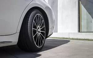   Mercedes-Benz S 500 4MATIC AMG Line - 2020
