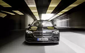   Mercedes-Benz S 580 e AMG Line - 2020