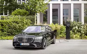   Mercedes-Benz S 580 e AMG Line - 2020
