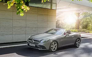   Mercedes-Benz SLC 300 AMG Line - 2016