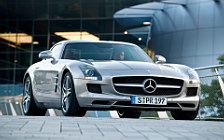   Mercedes-Benz SLS AMG - 2010