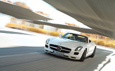   Mercedes-Benz SLS AMG Roadster - 2011