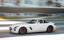   Mercedes-Benz SLS AMG Roadster - 2011