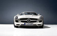   Mercedes-Benz SLS AMG Roadster - 2011