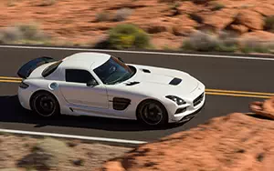   Mercedes-Benz SLS AMG Coupe Black Series - 2012