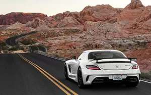   Mercedes-Benz SLS AMG Coupe Black Series - 2012