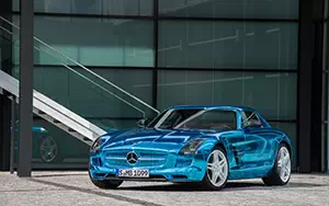   Mercedes-Benz SLS AMG Coupe Electric Drive - 2012