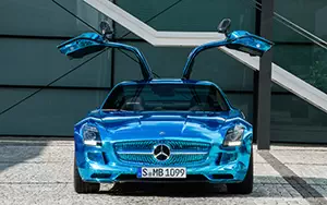   Mercedes-Benz SLS AMG Coupe Electric Drive - 2012