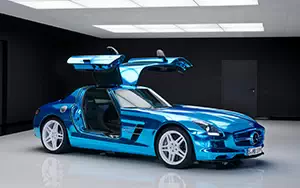   Mercedes-Benz SLS AMG Coupe Electric Drive - 2012