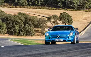   Mercedes-Benz SLS AMG Coupe Electric Drive - 2012
