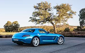   Mercedes-Benz SLS AMG Coupe Electric Drive - 2012