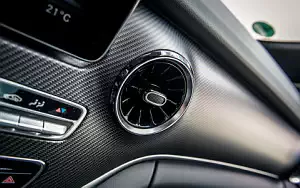   Mercedes-Benz V 300 d 4MATIC AMG Line - 2019