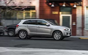   Mitsubishi Outlander Sport SE US-spec - 2015