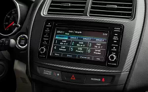   Mitsubishi Outlander Sport SEL US-spec - 2015