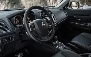   Mitsubishi Outlander Sport US-spec - 2015
