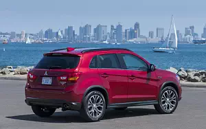   Mitsubishi Outlander Sport GT US-spec - 2016
