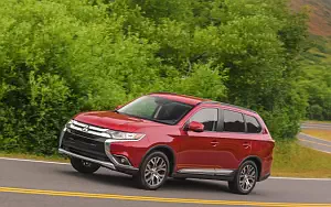   Mitsubishi Outlander SEL US-spec - 2015