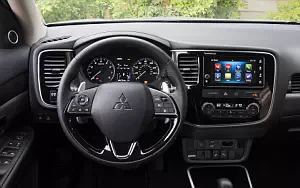   Mitsubishi Outlander GT US-spec - 2017