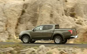   Mitsubishi L200 Double Cab - 2015
