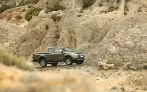   Mitsubishi L200 Double Cab - 2015
