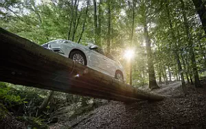   Mitsubishi Outlander PHEV - 2020