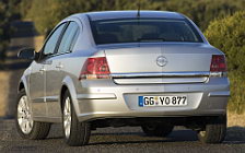  Opel Astra Sedan - 2007