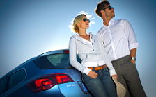   Opel Astra Sports Tourer - 2011