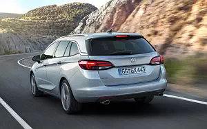   Opel Astra Sports Tourer - 2009