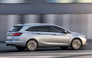   Opel Astra Sports Tourer - 2009