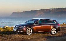   Opel Insignia BiTurbo Sports Tourer - 2012