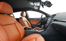   Opel Insignia BiTurbo Sports Tourer - 2012