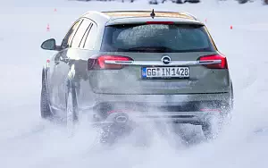   Opel Insignia Country Tourer - 2009
