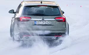   Opel Insignia Country Tourer - 2009