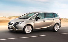   Opel Zafira Tourer - 2011