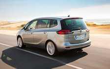   Opel Zafira Tourer - 2011