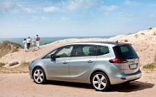   Opel Zafira Tourer - 2011