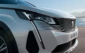   Peugeot 3008 HYBRID4 - 2020