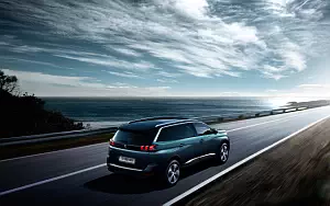   Peugeot 5008 - 2016