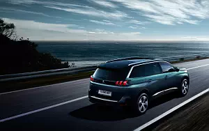   Peugeot 5008 - 2016