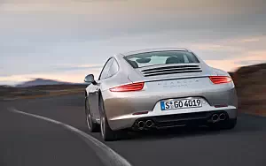   Porsche 911 Carrera S - 2011