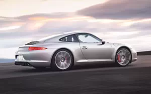   Porsche 911 Carrera S - 2011