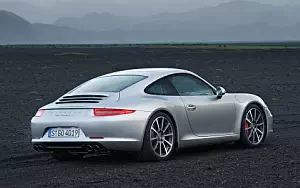   Porsche 911 Carrera S - 2011