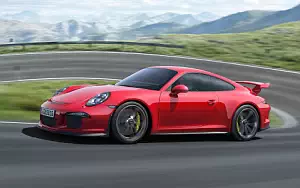   Porsche 911 GT3 - 2013