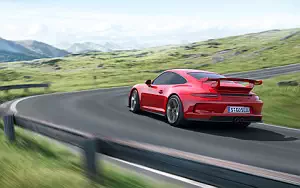   Porsche 911 GT3 - 2013