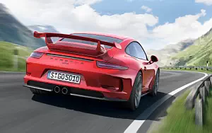   Porsche 911 GT3 - 2013