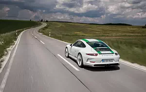   Porsche 911 R - 2016