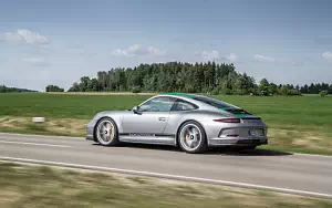   Porsche 911 R - 2016