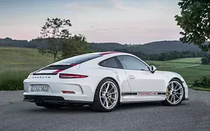   Porsche 911 R - 2016