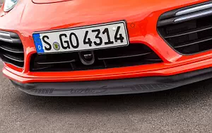   Porsche 911 Turbo S - 2016